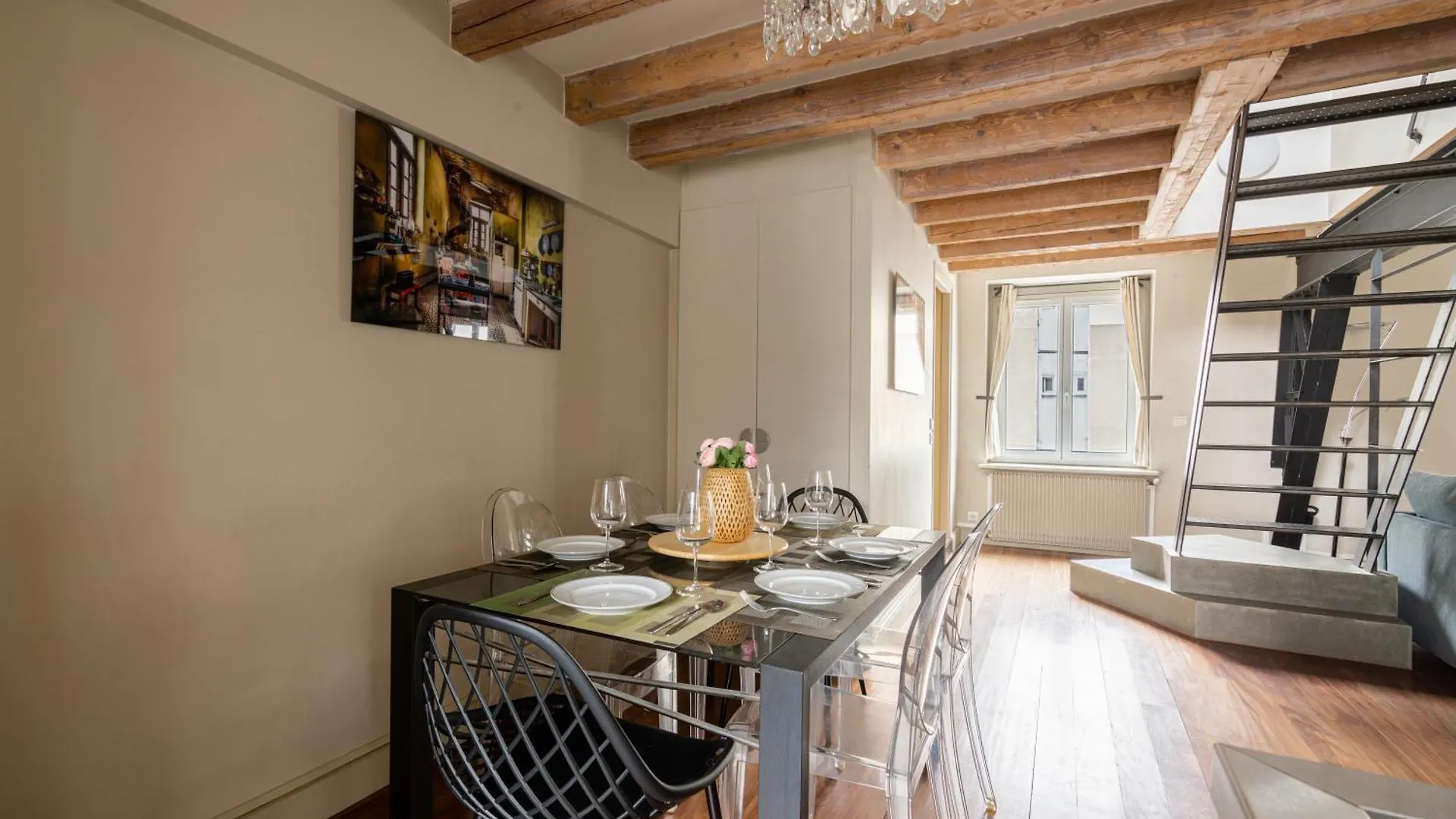 Quartier Mezzanine & 1br Le Marais Temple Free Netflix Apartment
