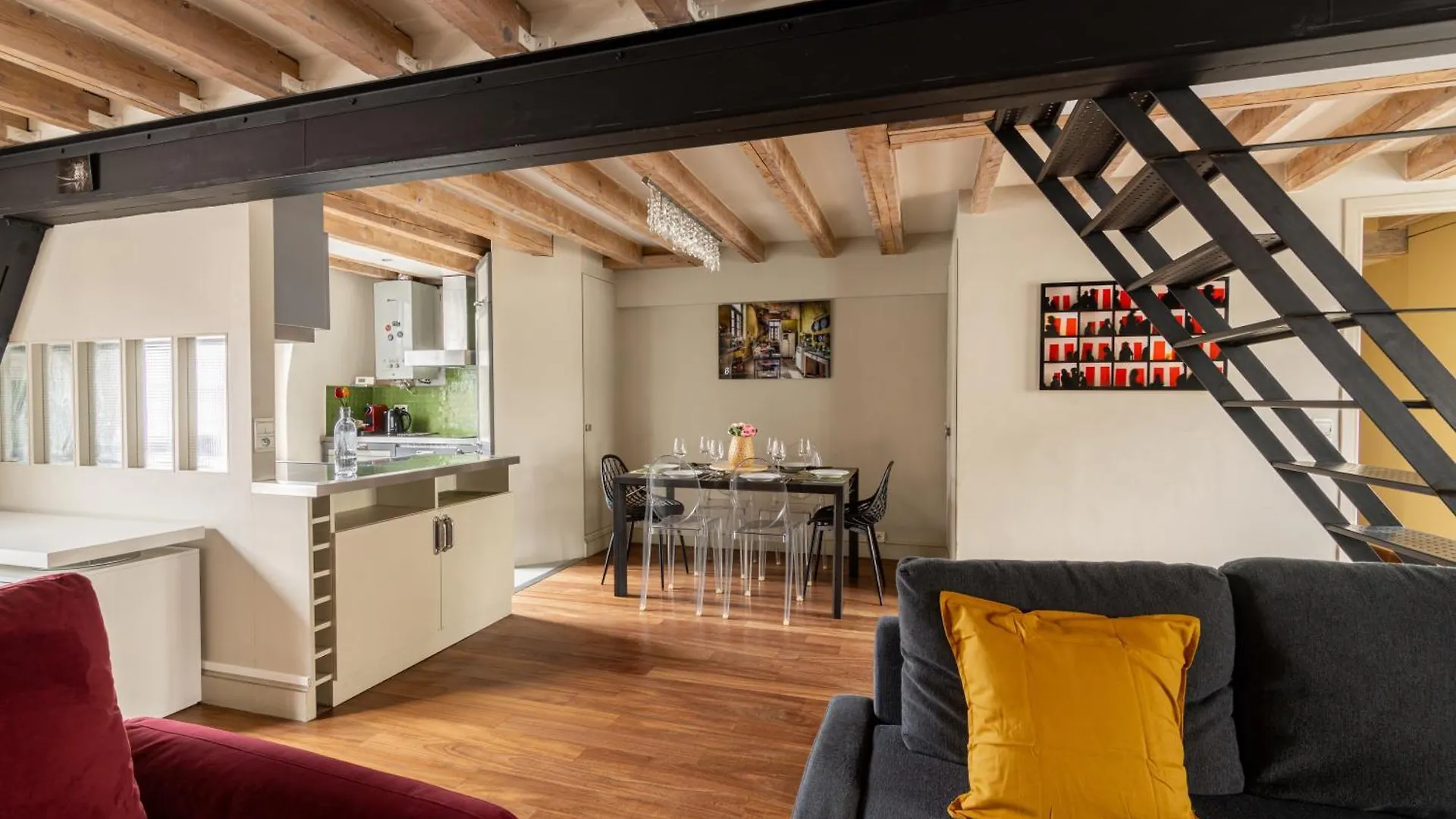 Quartier Mezzanine & 1br Le Marais Temple Free Netflix Apartment *