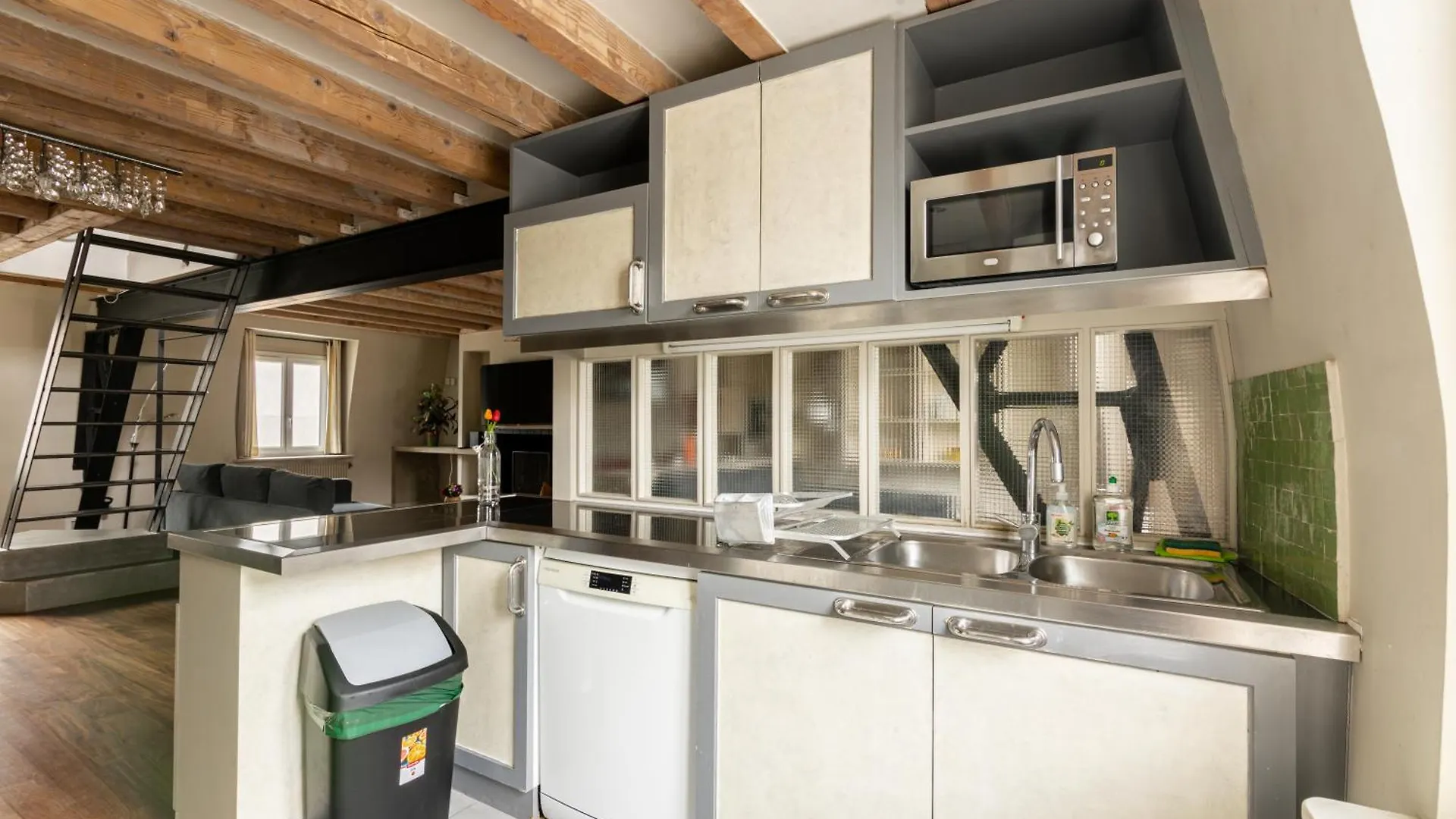 Apartment Quartier Mezzanine & 1br Le Marais Temple Free Netflix *