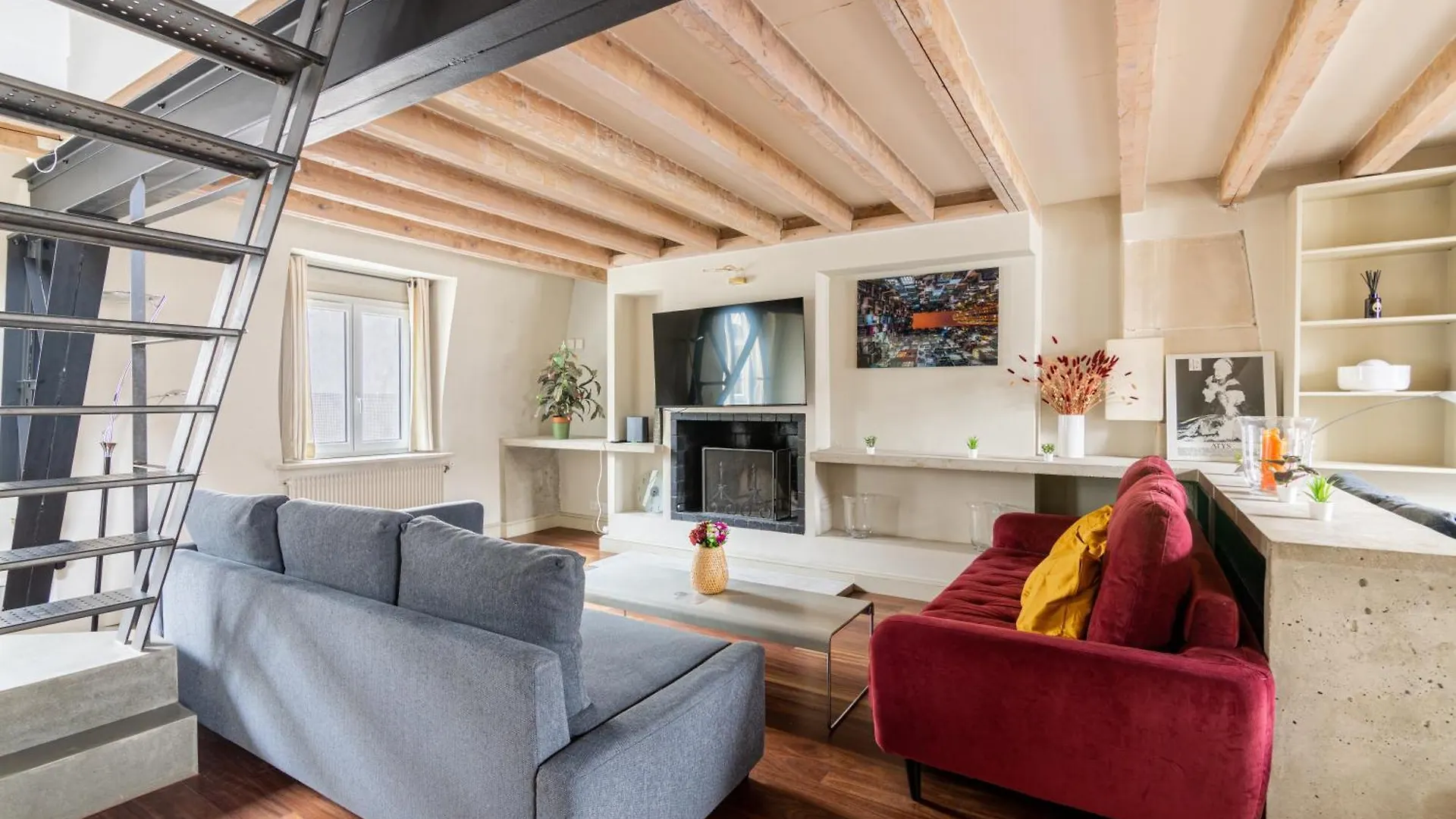 Apartment Quartier Mezzanine & 1br Le Marais Temple Free Netflix Paris