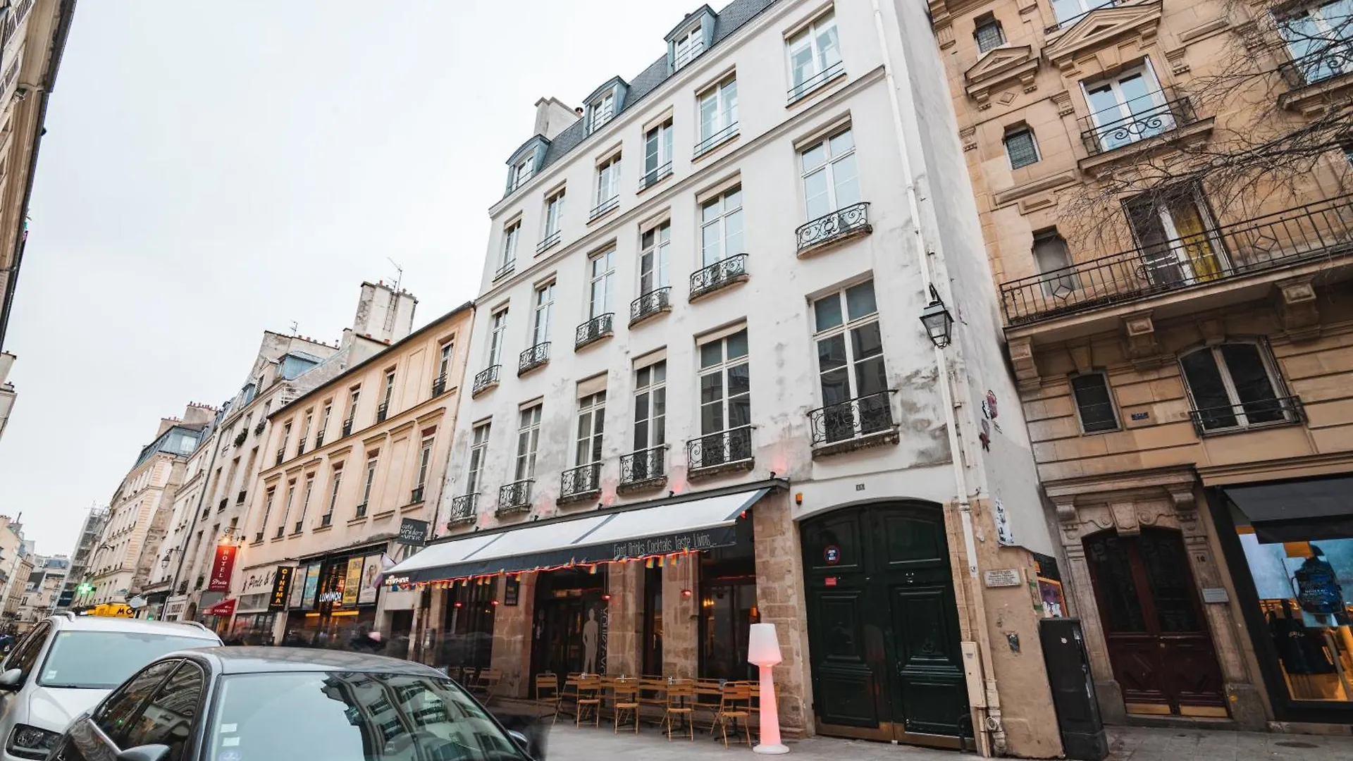 Quartier Mezzanine & 1br Le Marais Temple Free Netflix Apartment